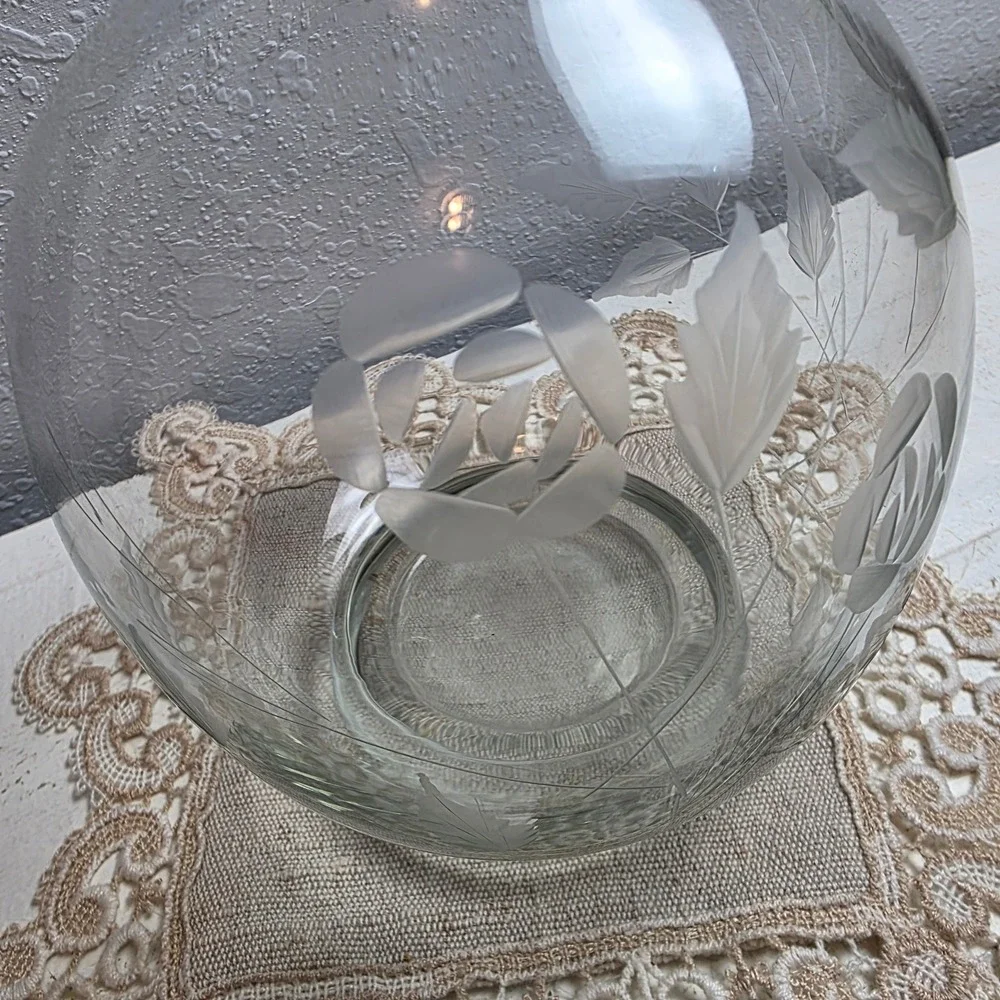 Vintage Etched Floral Rose Glass Decanter with‎ Ball Stopper and Handle Clear